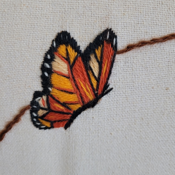 Vintage "Puppy Love" Crewel Embroidery - Picture 6 of 11